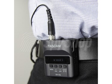 Digitaler Audiorekorder mit  Lavalier-Mikrofon Tascam DR-10L
